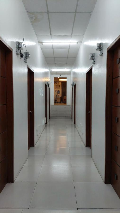 Spiral Suites Hotel เกซอนซิตี้ ภายนอก รูปภาพ