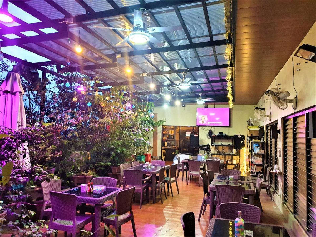 Spiral Suites Hotel เกซอนซิตี้ ภายนอก รูปภาพ