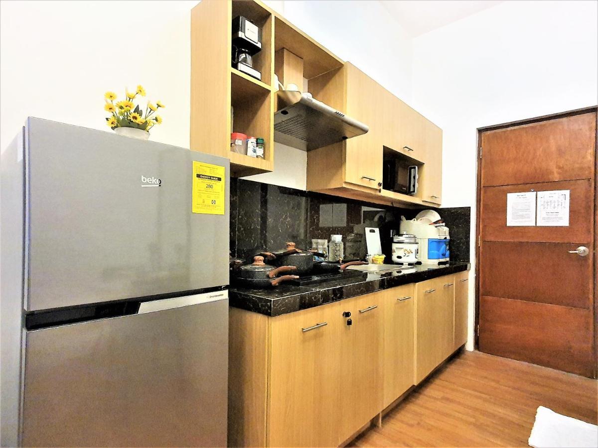 Spiral Suites Hotel เกซอนซิตี้ ภายนอก รูปภาพ